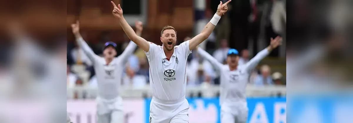 Lord’s Carnage: Robinson and Archer Rip Through Pakistan as England Seize Total Control on Day 2