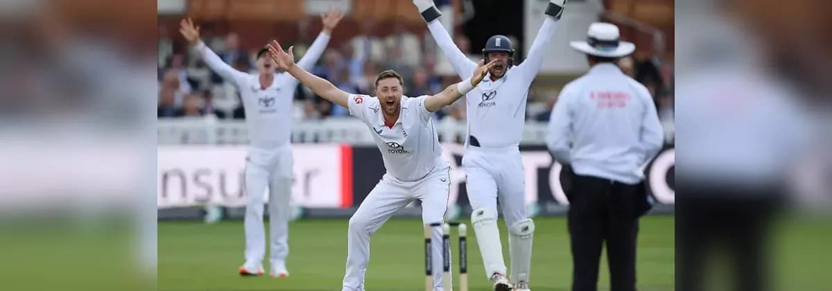 Lord’s Sealed: Robinson Strikes as England Crush Pakistan by 194 Runs to Clinch Series